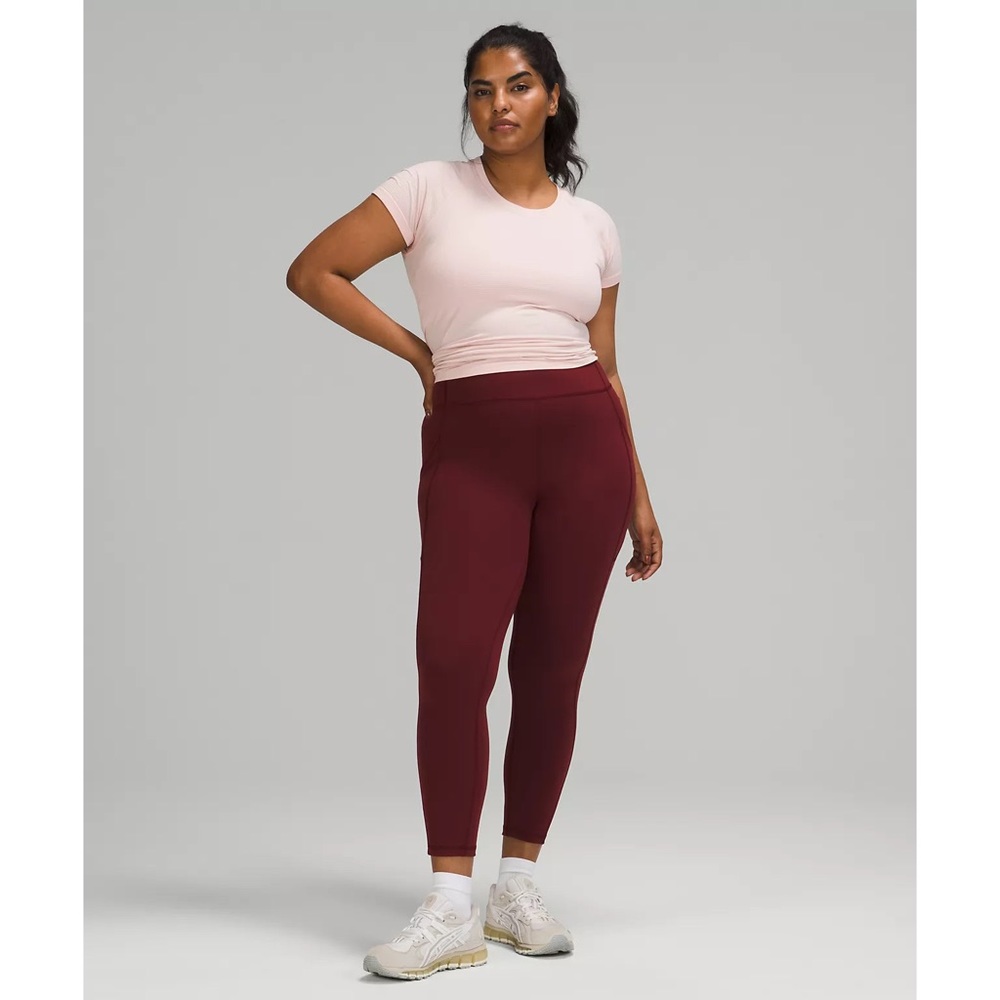 Invigorate high rise tight 25” in Red Merlot